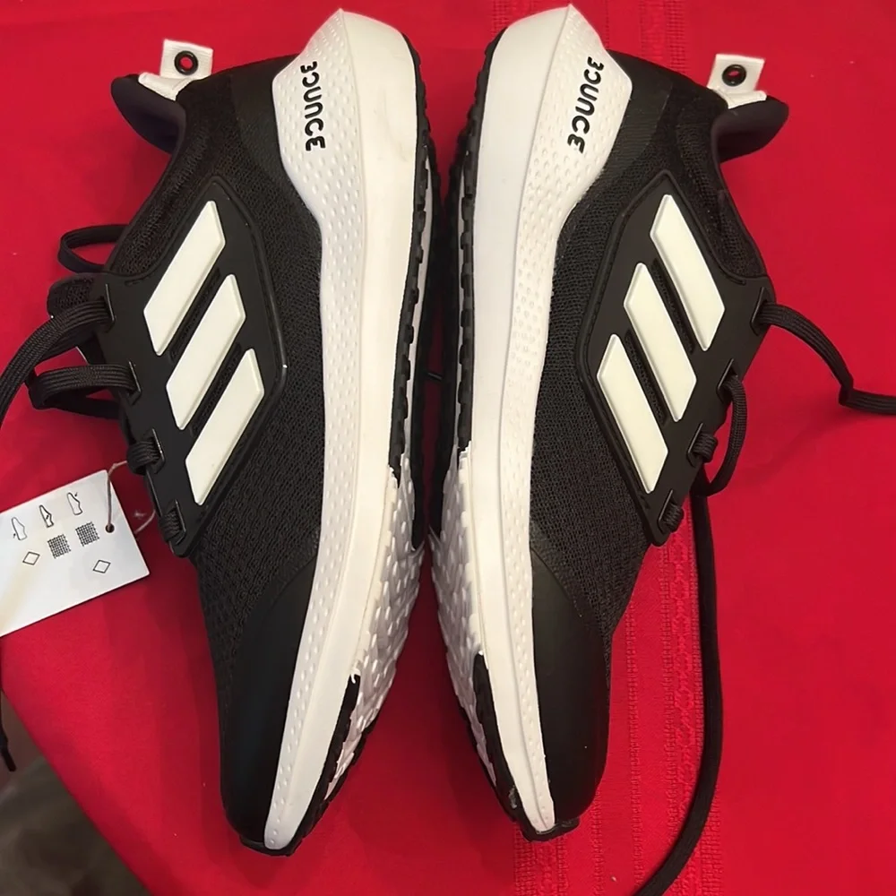 Adidas Bounce Boys shoes size 4 - Picture 4 of 4
